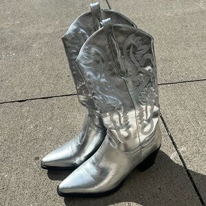 Silver/chrome cowboy boot